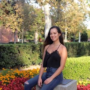 Meet your Posher, Arielle